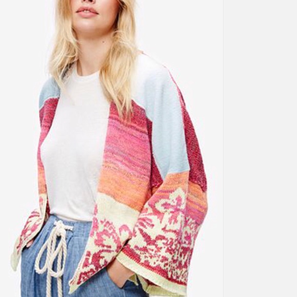 ❗️One & Only❗️FREE PEOPLE Surf Sweater XS/S NWT